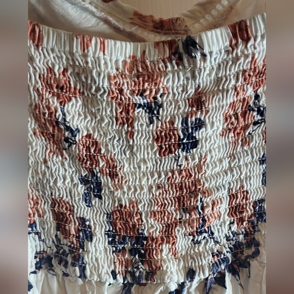 Summer dress - Picture 3 of 8